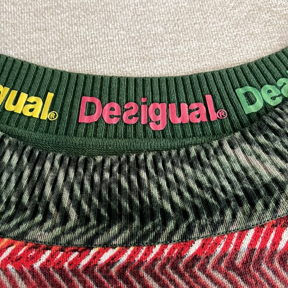 Desigual top. - Picture 2 of 4